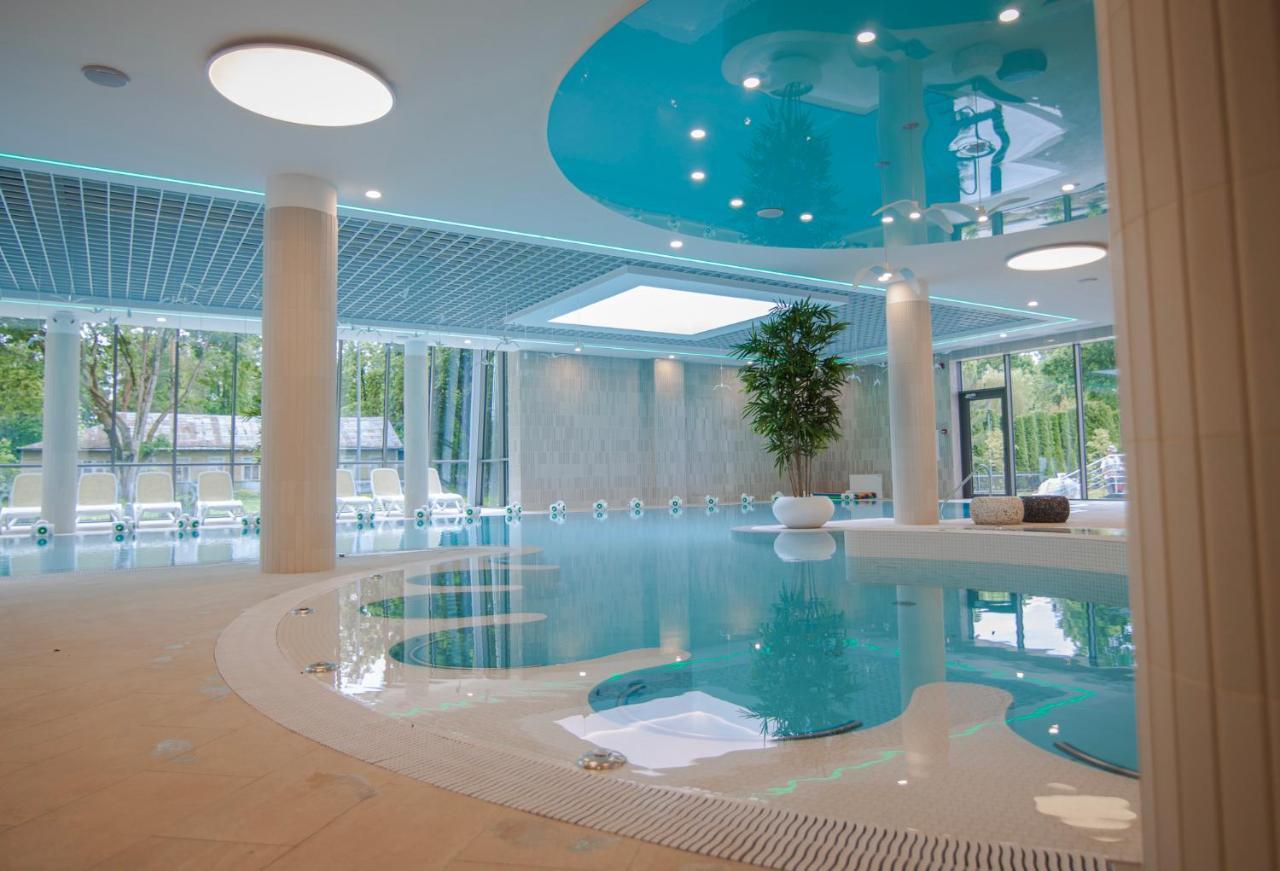 Mineral Spa Draugyste ドルスキニンカイ エクステリア 写真